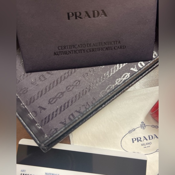 PRADA Saffiano Leather compact wallet Red - Picture 14 of 16